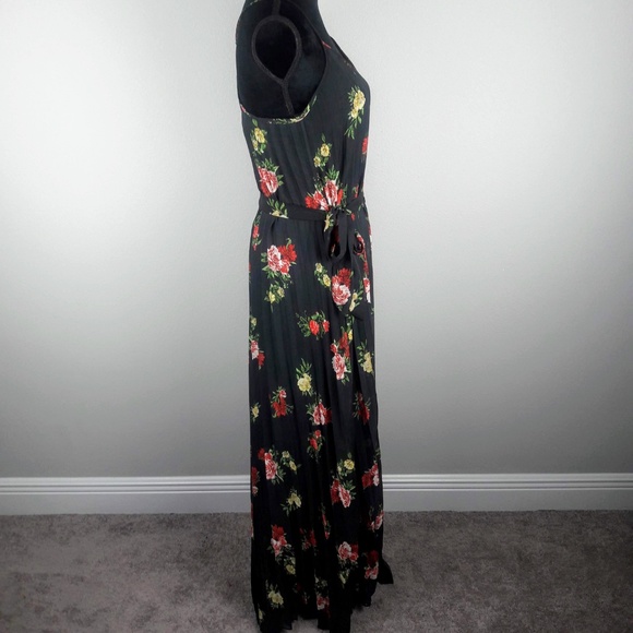 B Darlin floral pleated maxi dress - Picture 4 of 5